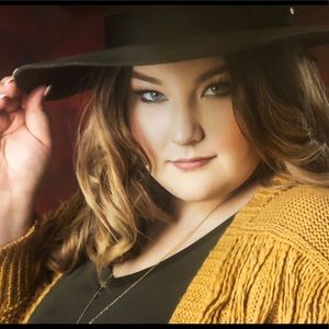 Meet your Posher, Amie